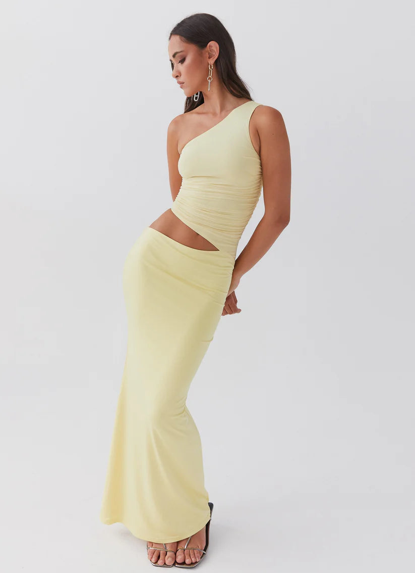 LOVELLA | ONE SHOULDER MAXI DRESS